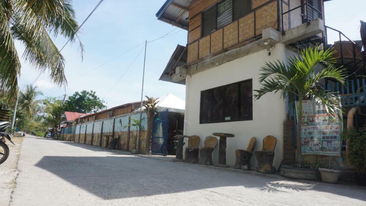 Mwr Pension House By Cocotel (Adults Only) Oslob Buitenkant foto