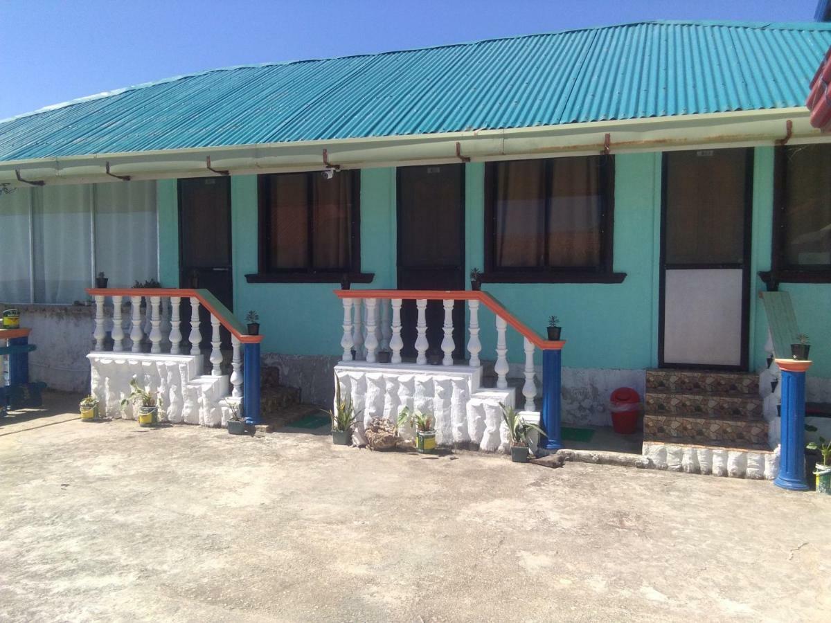 Mwr Pension House By Cocotel (Adults Only) Oslob Buitenkant foto